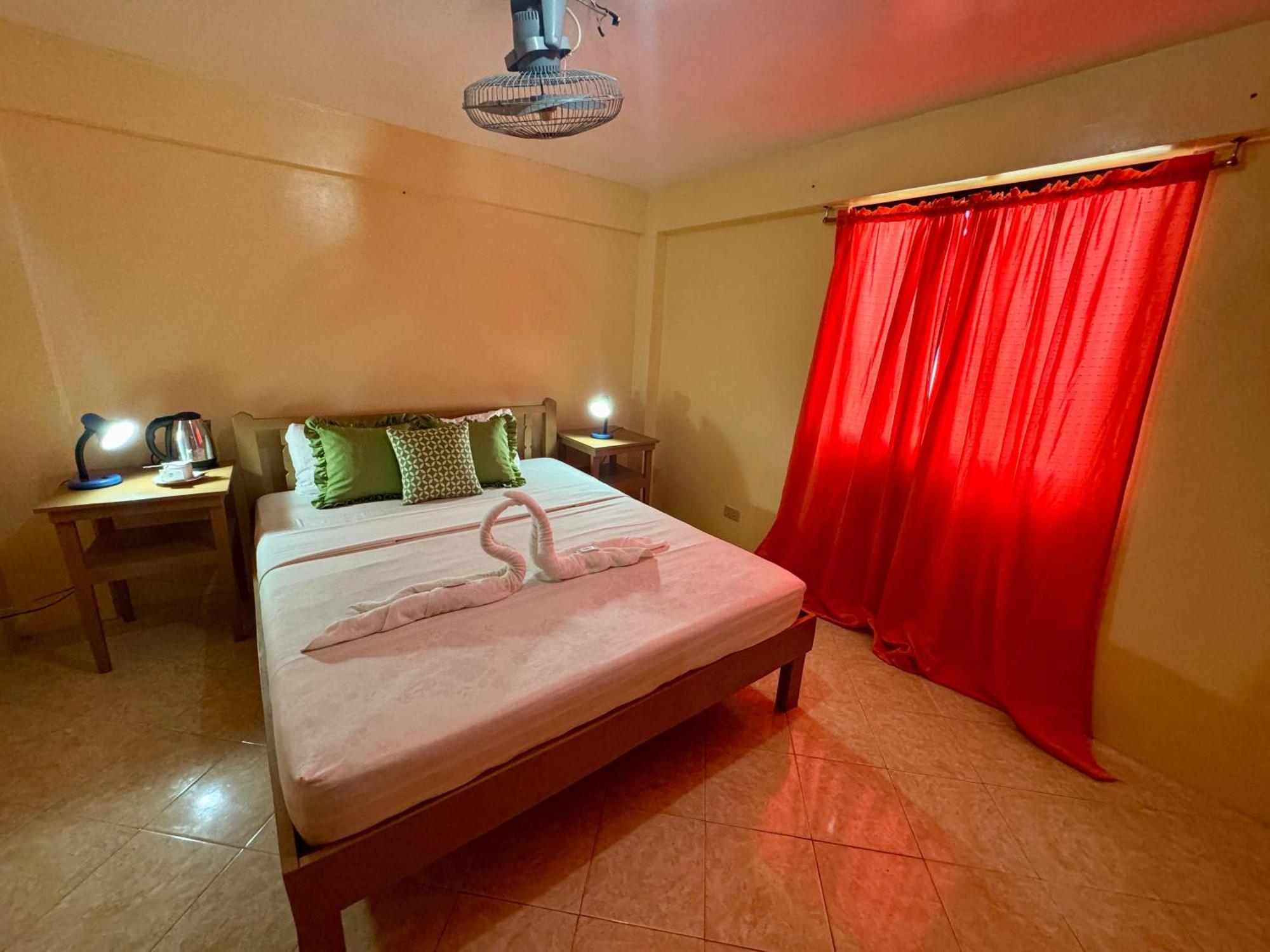 Ocean Breeze Inn Manoc-Manoc Quarto foto