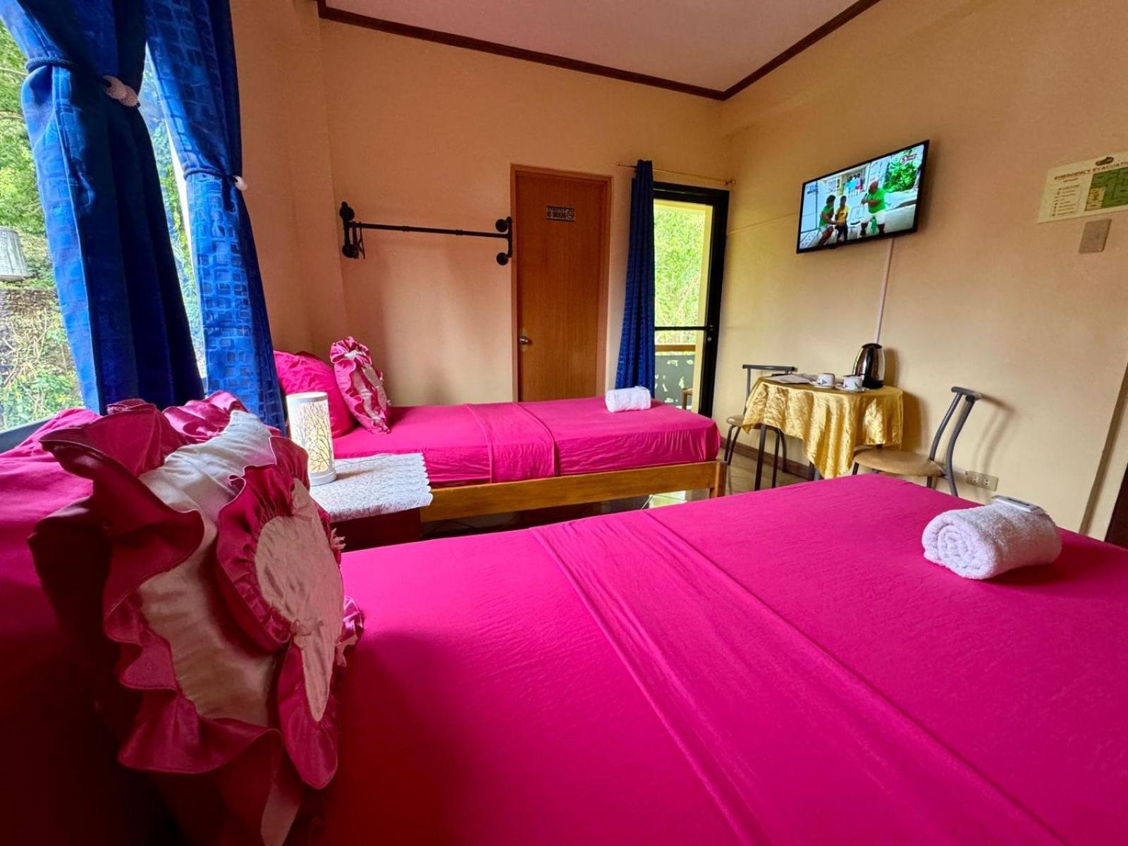 Ocean Breeze Inn Manoc-Manoc Quarto foto